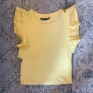 ZARA RIBBED TANK W/FLUTTER SLEEVES